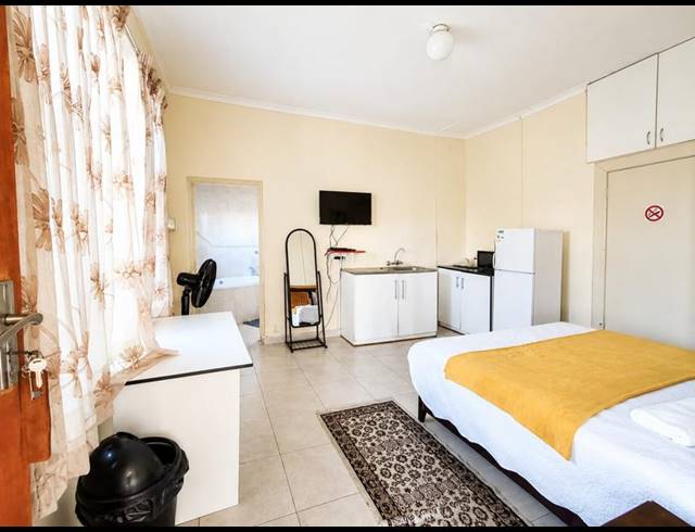 1 BEDROOM PROPERTY TO RENT IN MTHATHA CENTRAL
